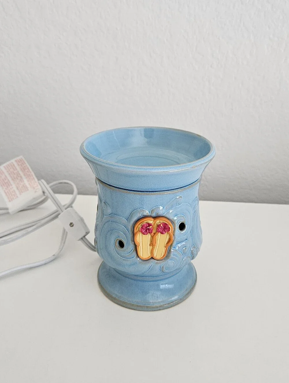 Scentsy Ohana Beach Flip Flop Sandals Wax Warmer Full Size Blue Surf Vacation